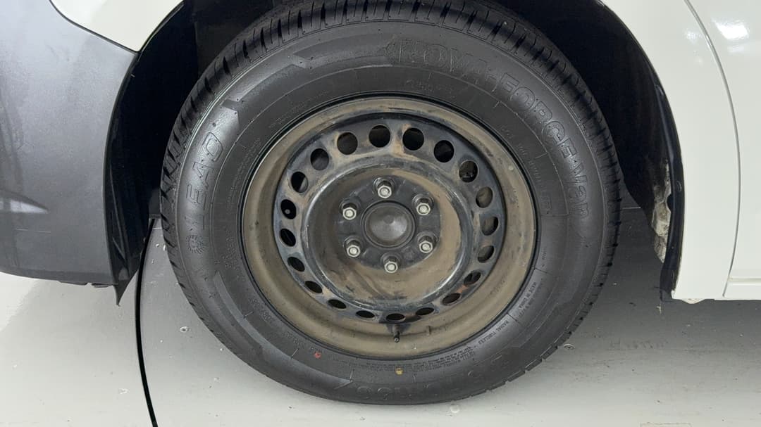 2020 Toyota Hiace Lwb, Automatic, 100353 km, Left Front Wheel