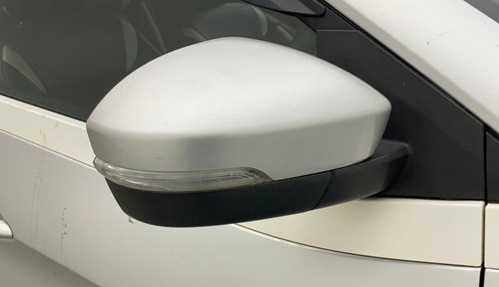 2017 Tata NEXON XZ PLUS PETROL, Petrol, Manual, 74,814 km, Right rear-view mirror - Indicator light has minor damage