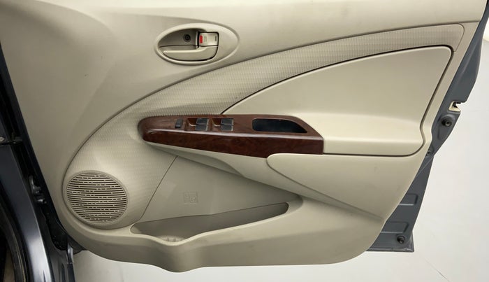 2014 Toyota Etios Liva D 4D GD, Diesel, Manual, 1,66,941 km, Driver Side Door Panels Control