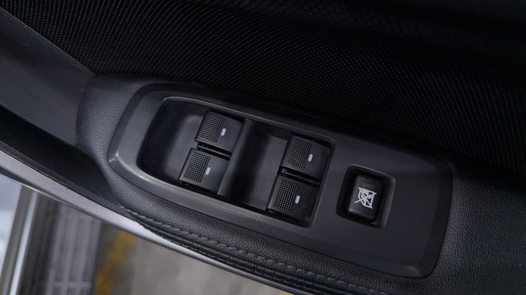 2016 Ford Everest Trend (RWD), Automatic, 105335 km, Drivers Side Door Panel Controls