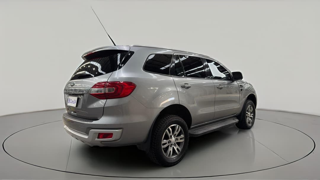 2016 Ford Everest Trend (RWD), Automatic, 105335 km, Right Back Diagonal (45- Degree) View