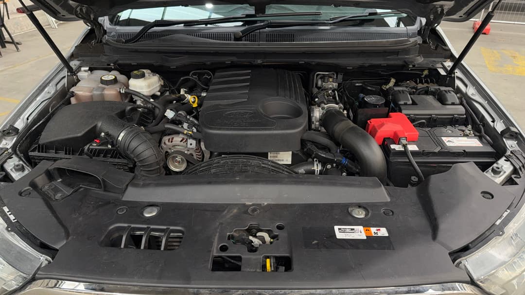 2016 Ford Everest Trend (RWD), Automatic, 105335 km, Open Bonnet (Engine)