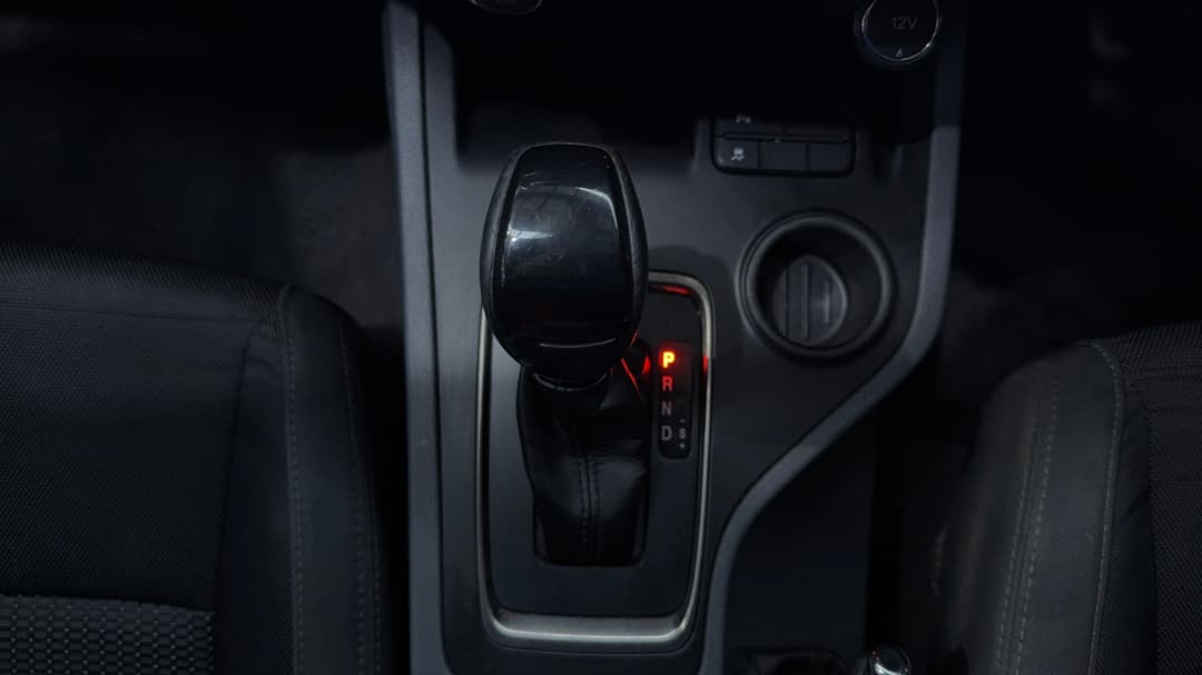 2016 Ford Everest Trend (RWD), Automatic, 105335 km, Gear Lever 