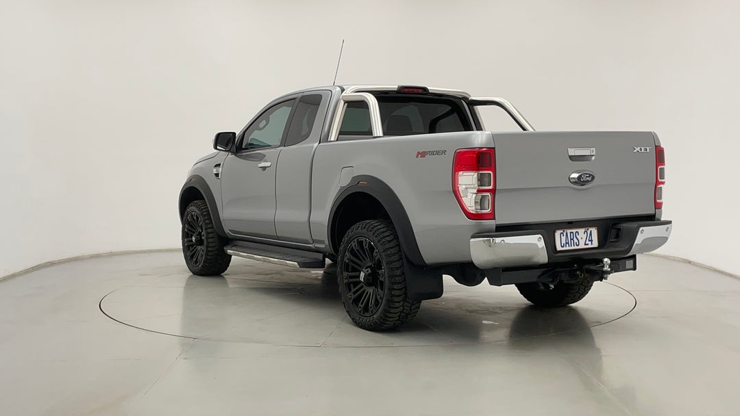 Left Back Diagonal (45- Degree) View