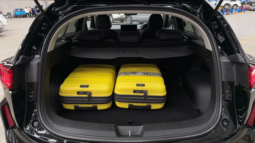 2026 GWM Haval Jolion Vanta, Automatic, 2296 km, Boot Inside View with Luggage