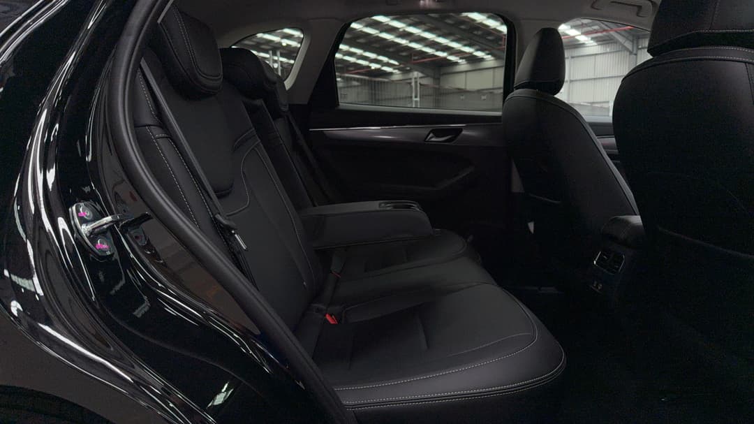 2026 GWM Haval Jolion Vanta, Automatic, 2296 km, Right Side Rear Door Cabin View