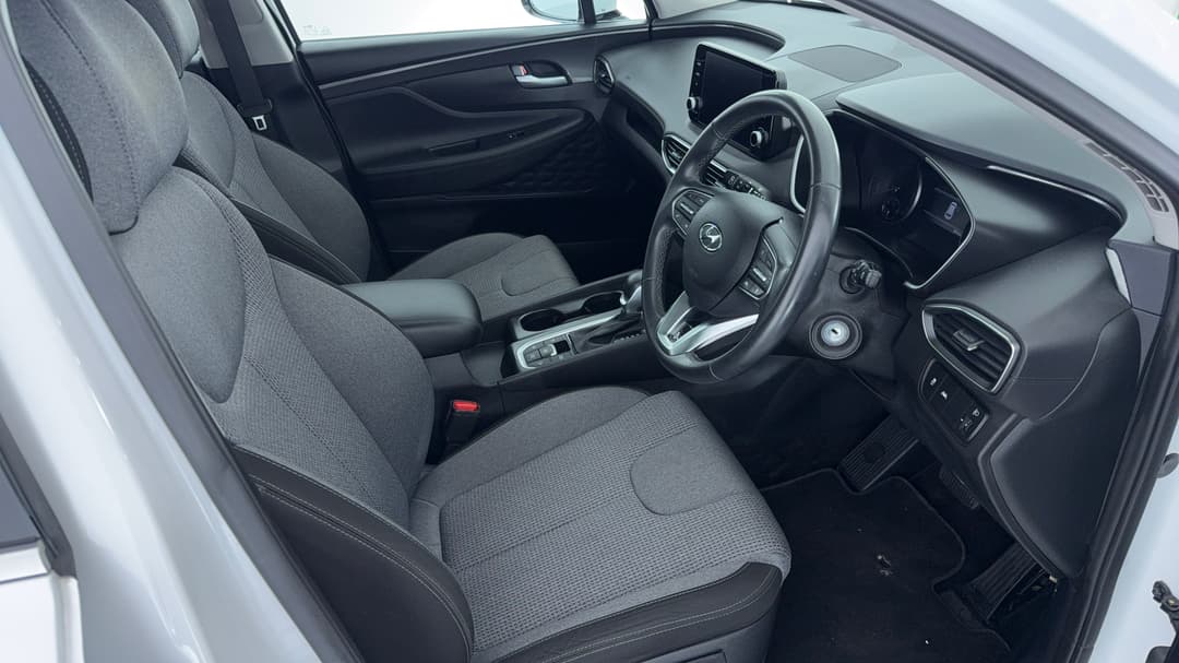 2023 Hyundai Santa Fe Mpi (2WD), Automatic, 39306 km, Right Side Front Door Cabin View