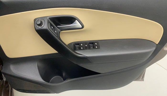 2016 Volkswagen Ameo HIGHLINE 1.2, Petrol, Manual, 64,500 km, Driver Side Door Panels Control