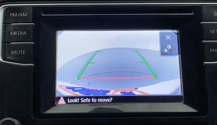 2016 Volkswagen Ameo HIGHLINE 1.2, Petrol, Manual, 64,500 km, Parking Camera