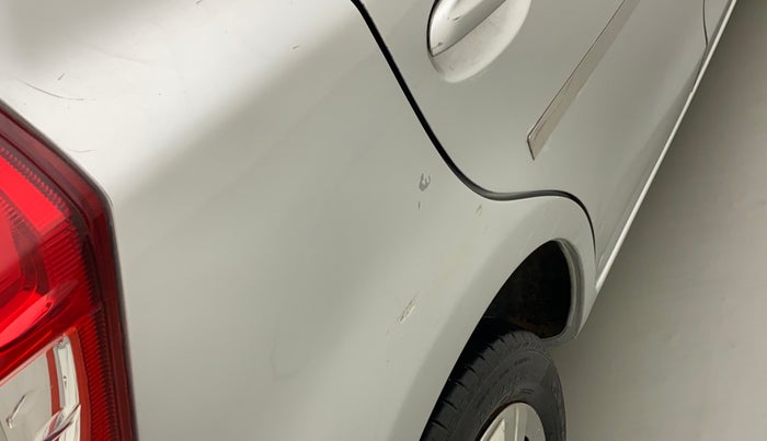 2013 Toyota Etios Liva G, Petrol, Manual, 58,634 km, Right quarter panel - Minor scratches