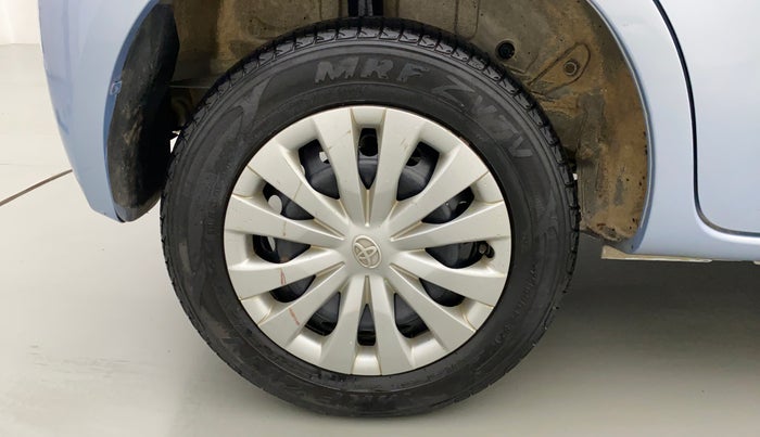 2011 Toyota Etios Liva G, Petrol, Manual, 44,237 km, Right Rear Wheel