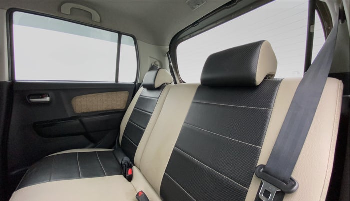2017 Maruti Wagon R 1.0 VXI+ (O) MT, Petrol, Manual, 37,919 km, Right Side Rear Door Cabin