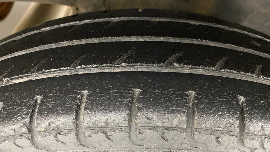 Left Rear Tyre Tread