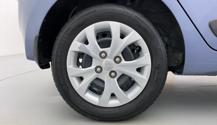 2016 Hyundai Grand i10 SPORTZ 1.2 KAPPA VTVT, Petrol, Manual, 34,047 km, Right Rear Wheel