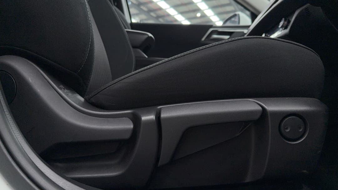 2024 Mitsubishi Outlander Es 5 Seat (2WD), Automatic, 58041 km, Drivers Side Adjustment Panel