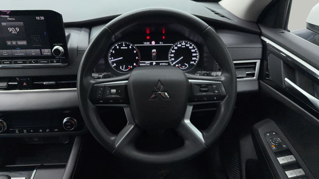 2024 Mitsubishi Outlander Es 5 Seat (2WD), Automatic, 58041 km, Steering Wheel Close-up