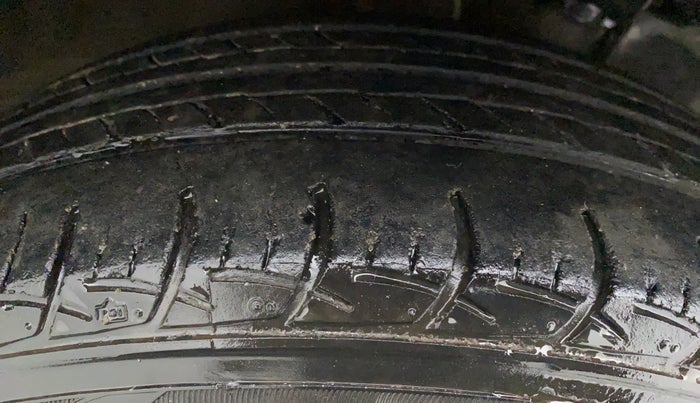 2018 Hyundai Elite i20 ASTA 1.2, Petrol, Manual, 43,395 km, Right Rear Tyre Tread