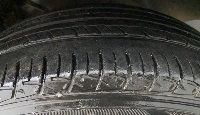 2018 Hyundai Elite i20 ASTA 1.2, Petrol, Manual, 43,395 km, Left Rear Tyre Tread