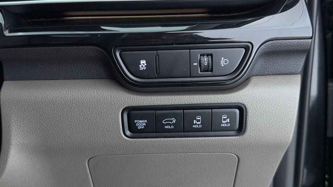 2024 Kia Carnival Gt-line, Automatic, 22393 km, Utility Switches/Buttons