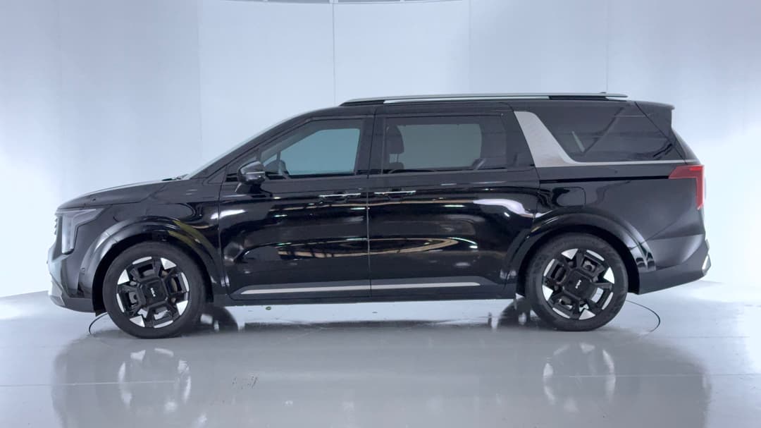 2024 Kia Carnival Gt-line, Automatic, 22393 km, Left Side View
