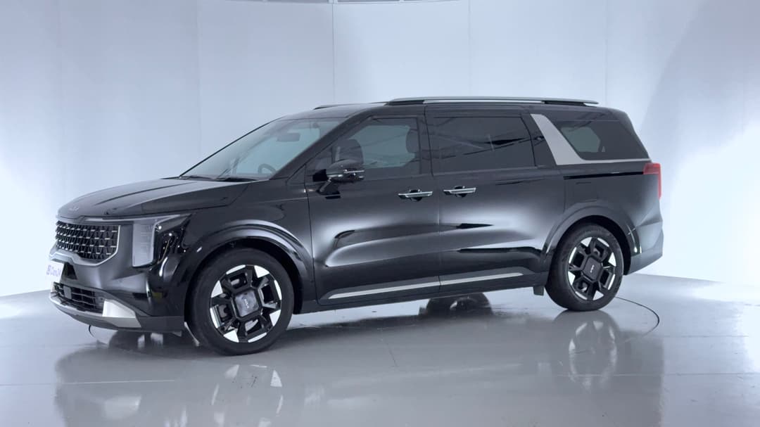 2024 Kia Carnival Gt-line, Automatic, 22393 km, Left Front Diagonal (45- Degree) View