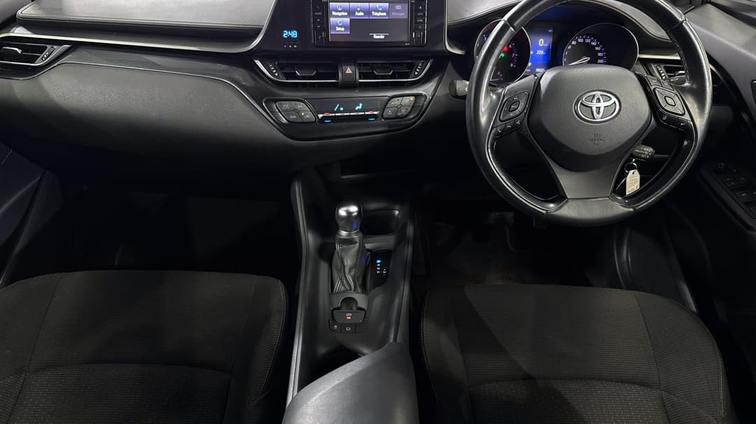 2018 Toyota C-HR (2WD), Automatic, 78922 km, Center Console