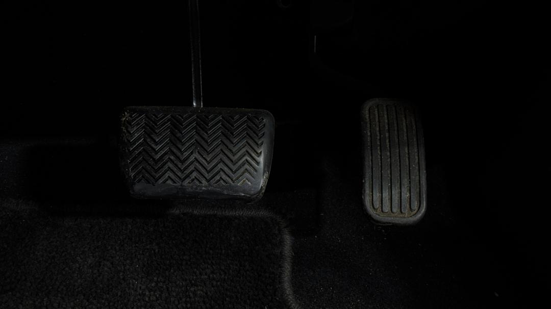 2018 Toyota C-HR (2WD), Automatic, 78922 km, Pedals and Footmat