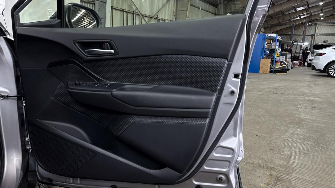 2018 Toyota C-HR (2WD), Automatic, 78922 km, Speaker View