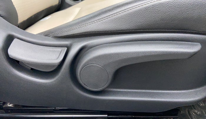 2018 Hyundai Verna 1.6 SX VTVT AT (O), Petrol, Automatic, 17,496 km, Driver Side Adjustment Panel