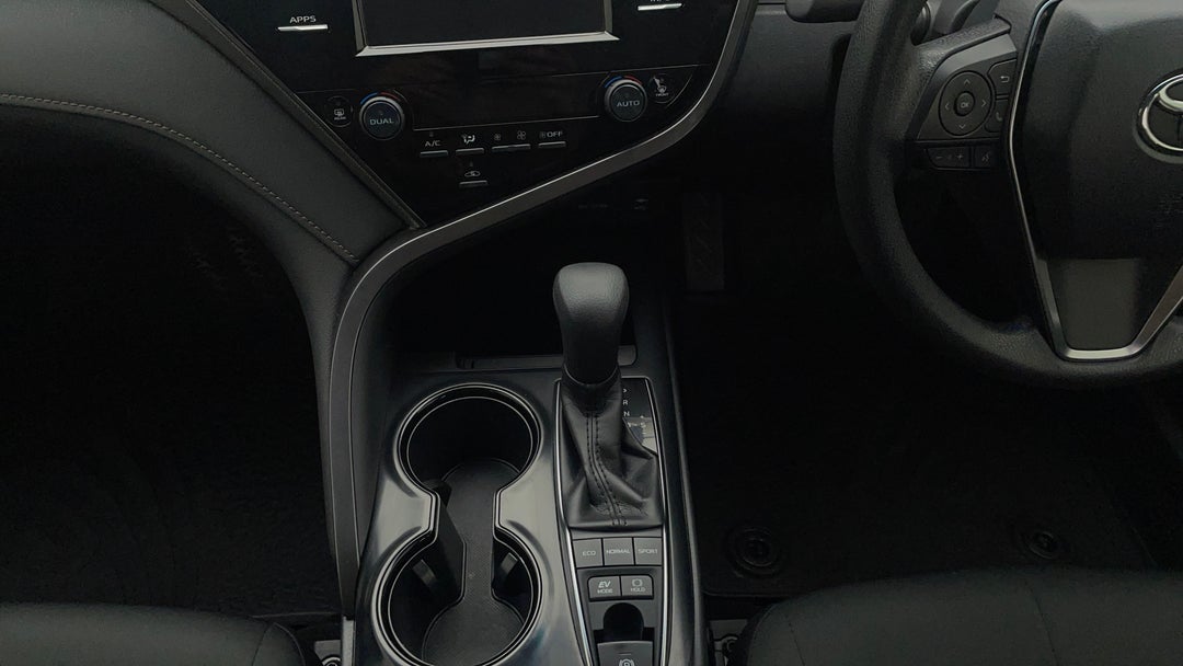 2020 Toyota Camry Ascent Hybrid, Automatic, 58393 km, Gear Lever 