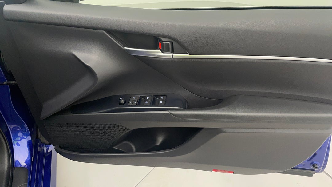 2020 Toyota Camry Ascent Hybrid, Automatic, 58393 km, Speaker View