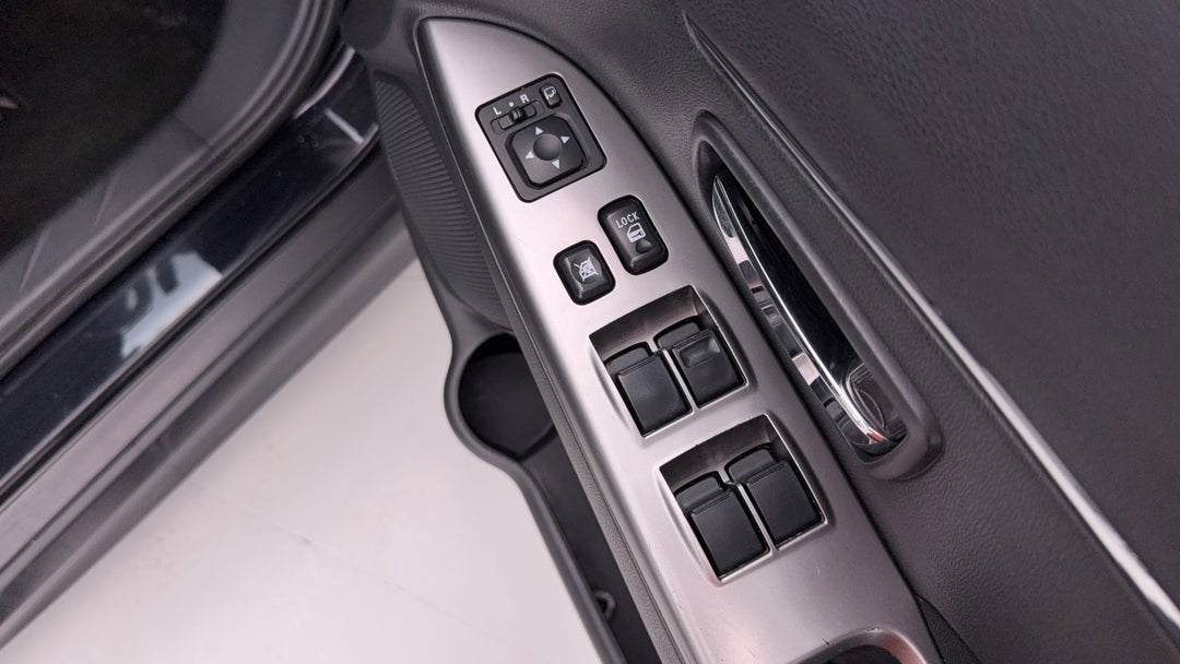 2018 Mitsubishi ASX Ls (2WD), Automatic, 103899 km, Drivers Side Door Panel Controls