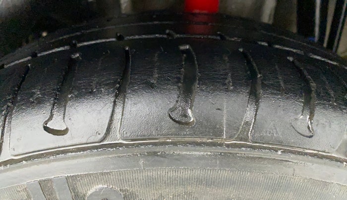 2018 Tata TIAGO NRG PETROL, CNG, Manual, 25,907 km, Left Rear Tyre Tread