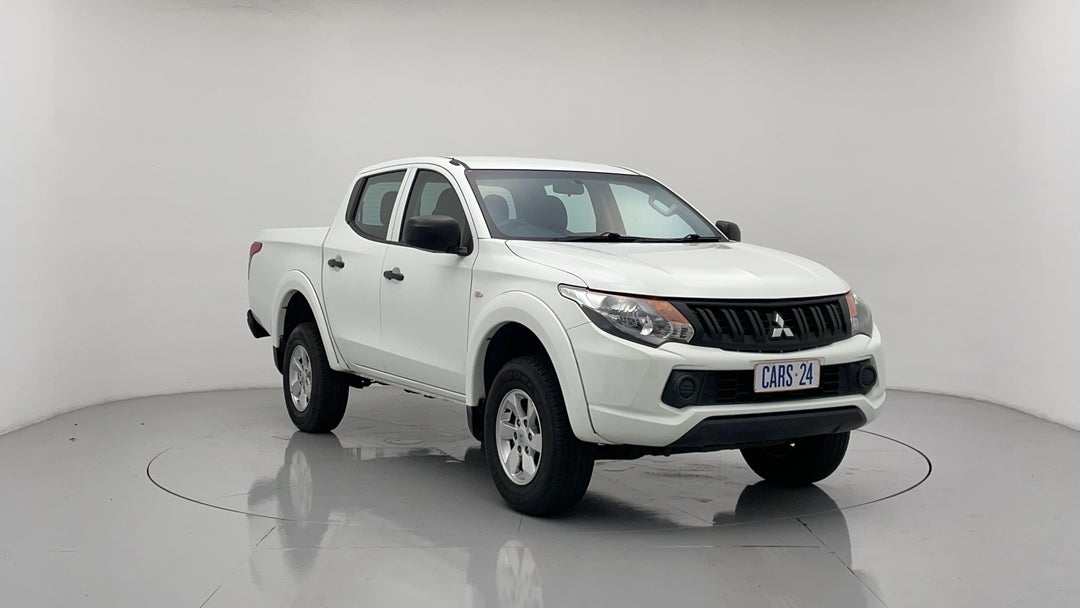 Right Front Diagonal (45- Degree) View