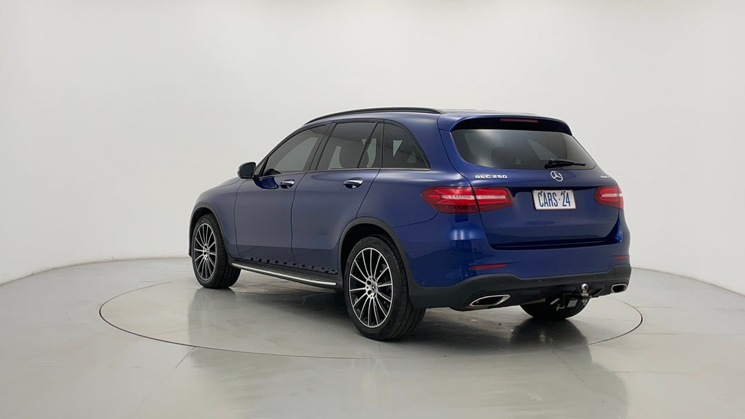 Left Back Diagonal (45- Degree) View