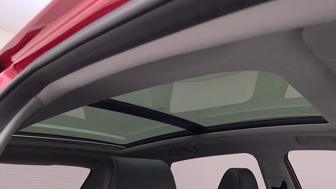 Interior Sunroof/Moonroof