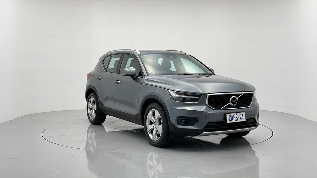 Right Front Diagonal (45- Degree) View