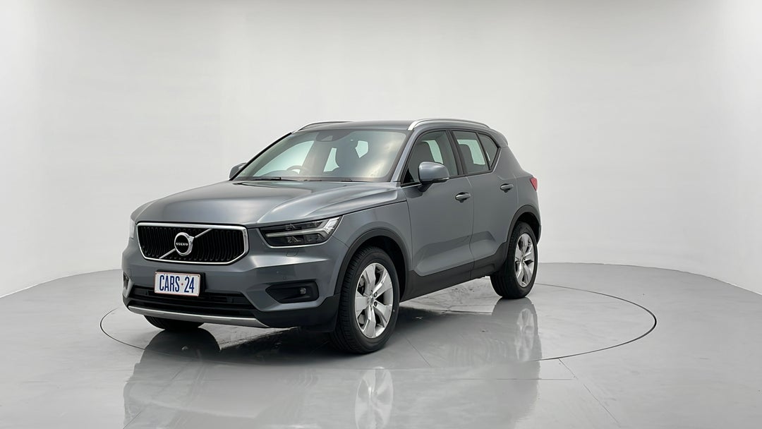 Left Front Diagonal (45- Degree) View