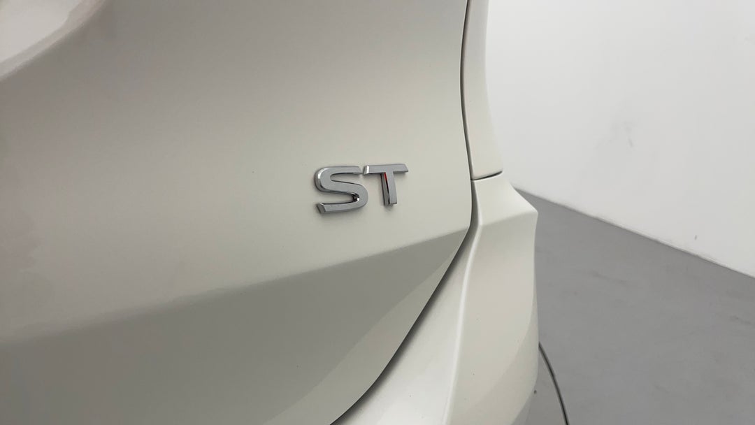 Badge (Boot Right Side)