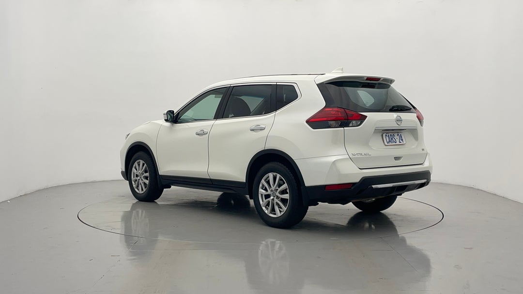 Left Back Diagonal (45- Degree) View