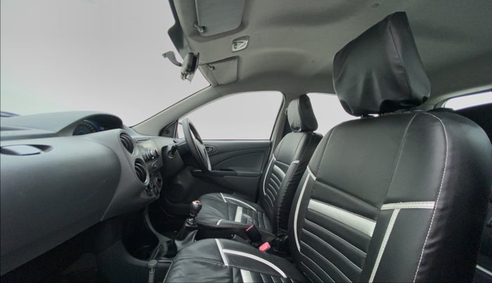 2013 Toyota Etios Liva GD, Diesel, Manual, 68,353 km, Right Side Front Door Cabin