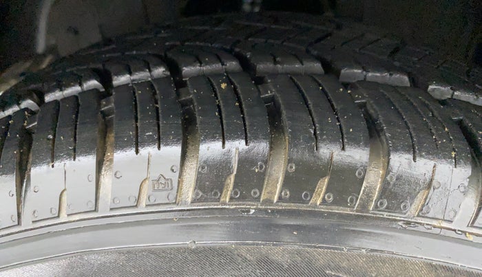 2020 Mahindra Scorpio S5, Diesel, Manual, 15,537 km, Right Front Tyre Tread