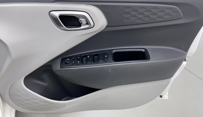 2019 Hyundai GRAND I10 NIOS SPORTZ PETROL, Petrol, Manual, 33,701 km, Driver Side Door Panels Control