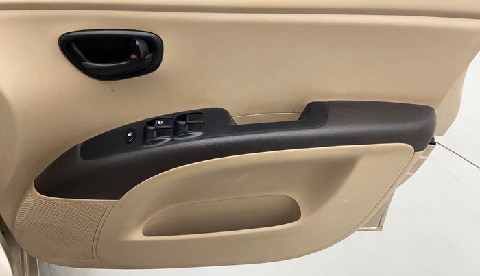 2010 Hyundai i10 MAGNA 1.2, Petrol, Manual, 48,196 km, Driver Side Door Panels Control