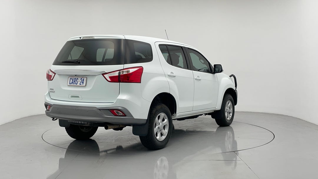 Right Back Diagonal (45- Degree) View