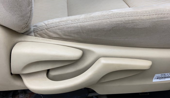 2018 Toyota YARIS V MT, Petrol, Manual, 36,723 km, Driver Side Adjustment Panel
