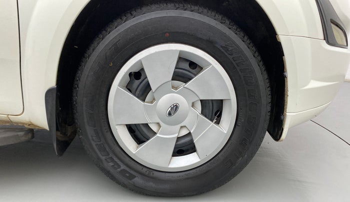 2019 Mahindra XUV500 W3, Diesel, Manual, 74,548 km, Right Front Wheel