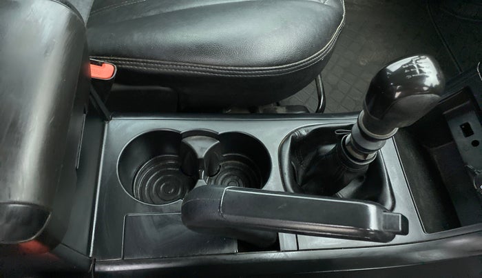 2019 Mahindra XUV500 W3, Diesel, Manual, 74,548 km, Gear Lever
