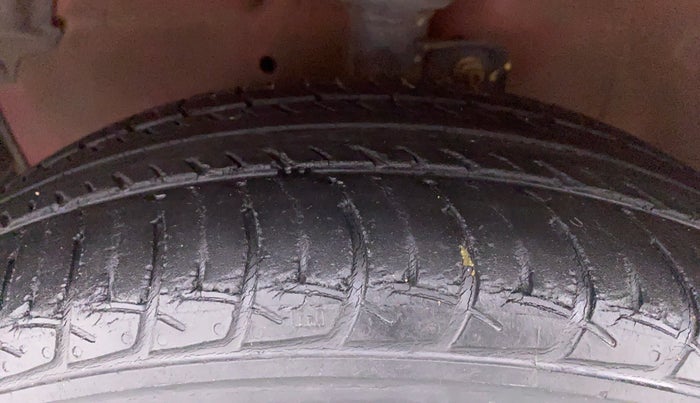 2018 Maruti Celerio ZXI D, Petrol, Manual, 35,647 km, Left Front Tyre Tread