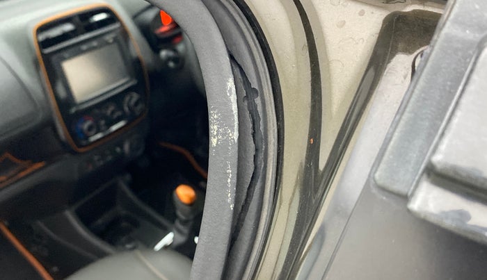 2018 Renault Kwid CLIMBER 1.0, Petrol, Manual, 41,039 km, Front passenger door - Beading has minor damage